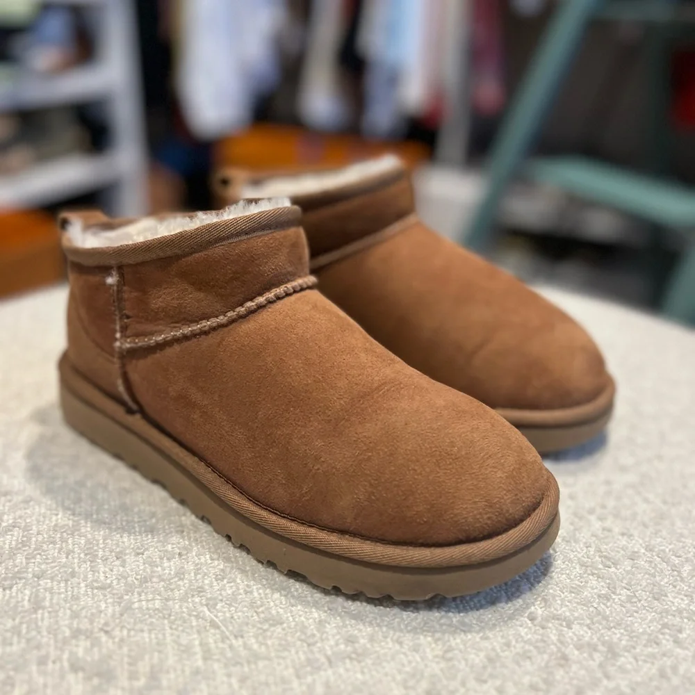 UGG Classic Ultra Mini Boot in Chestnut sz 6 - Picture 2 of 6